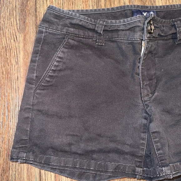 American Eagle Junior Women’s Washed Out Black Shorts Size 00 - Picture 3 of 10